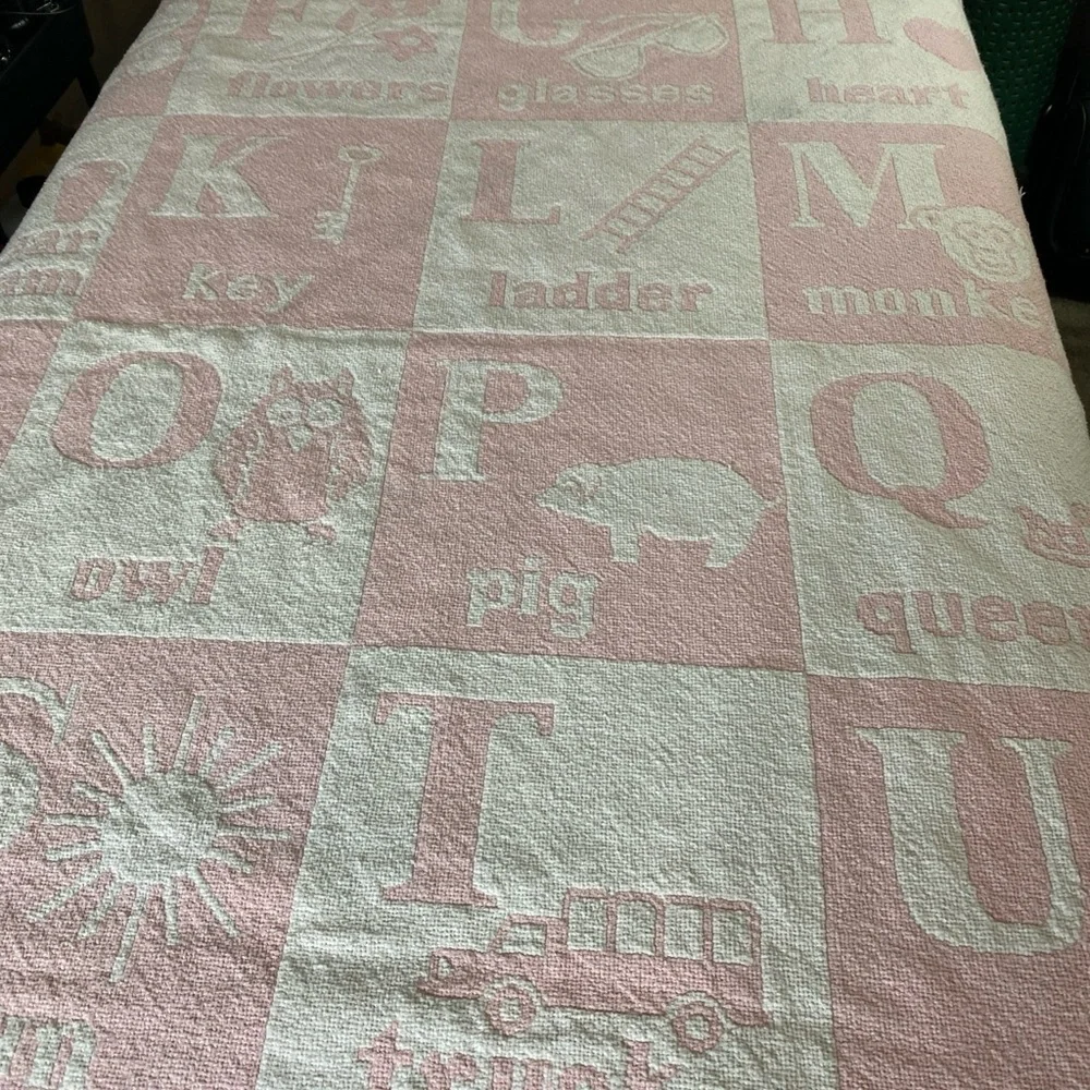 ABC Pink White Woven Tapestry Fringe Baby Blanket Vintage Throw 60x38 Heart Trim